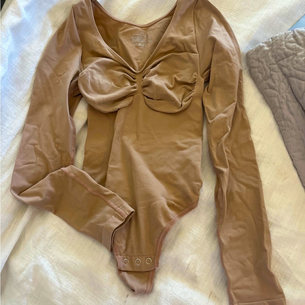 Women's Tan Long Sleeve shapewear